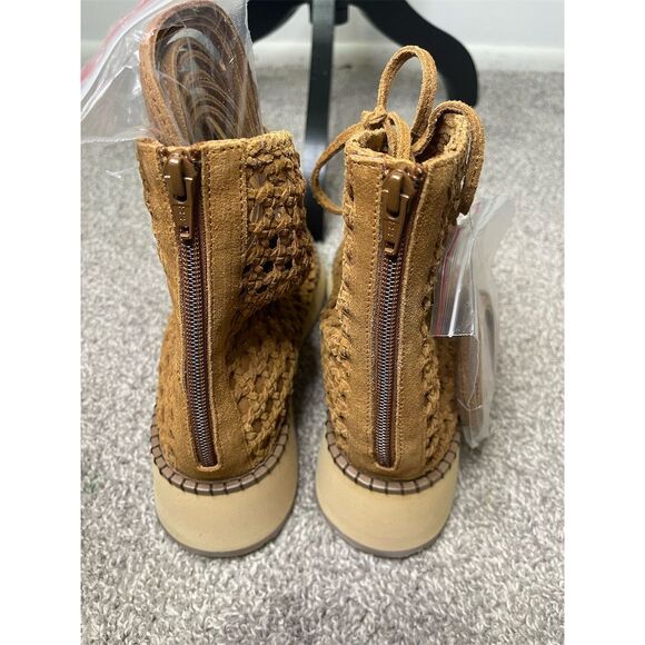 NWOB Free People Luca Lace Up Sandals Size 8 Color Tan $178 SOLD OUT "flaws" - Picture 5 of 11